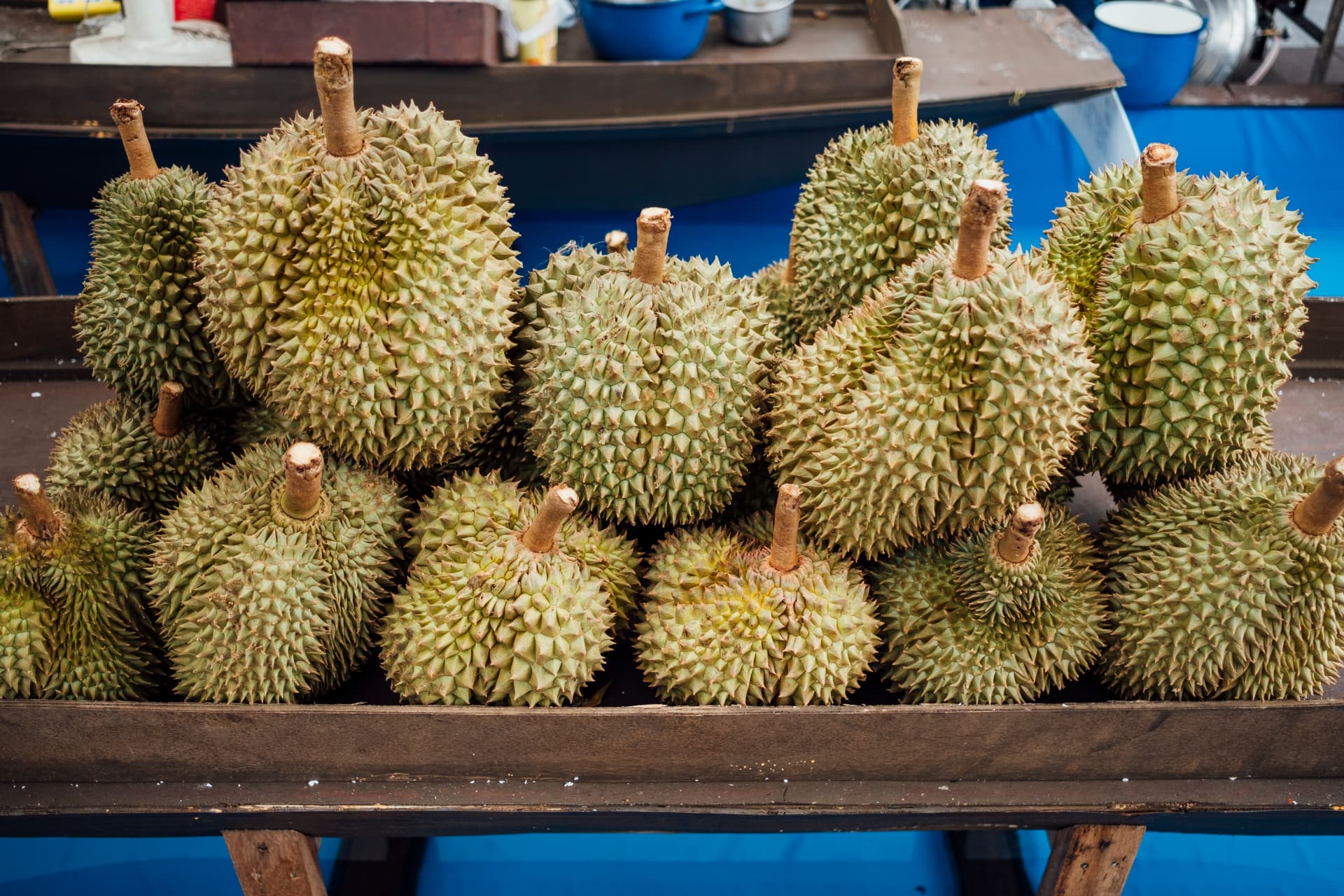 How to pick a durian without getting poked